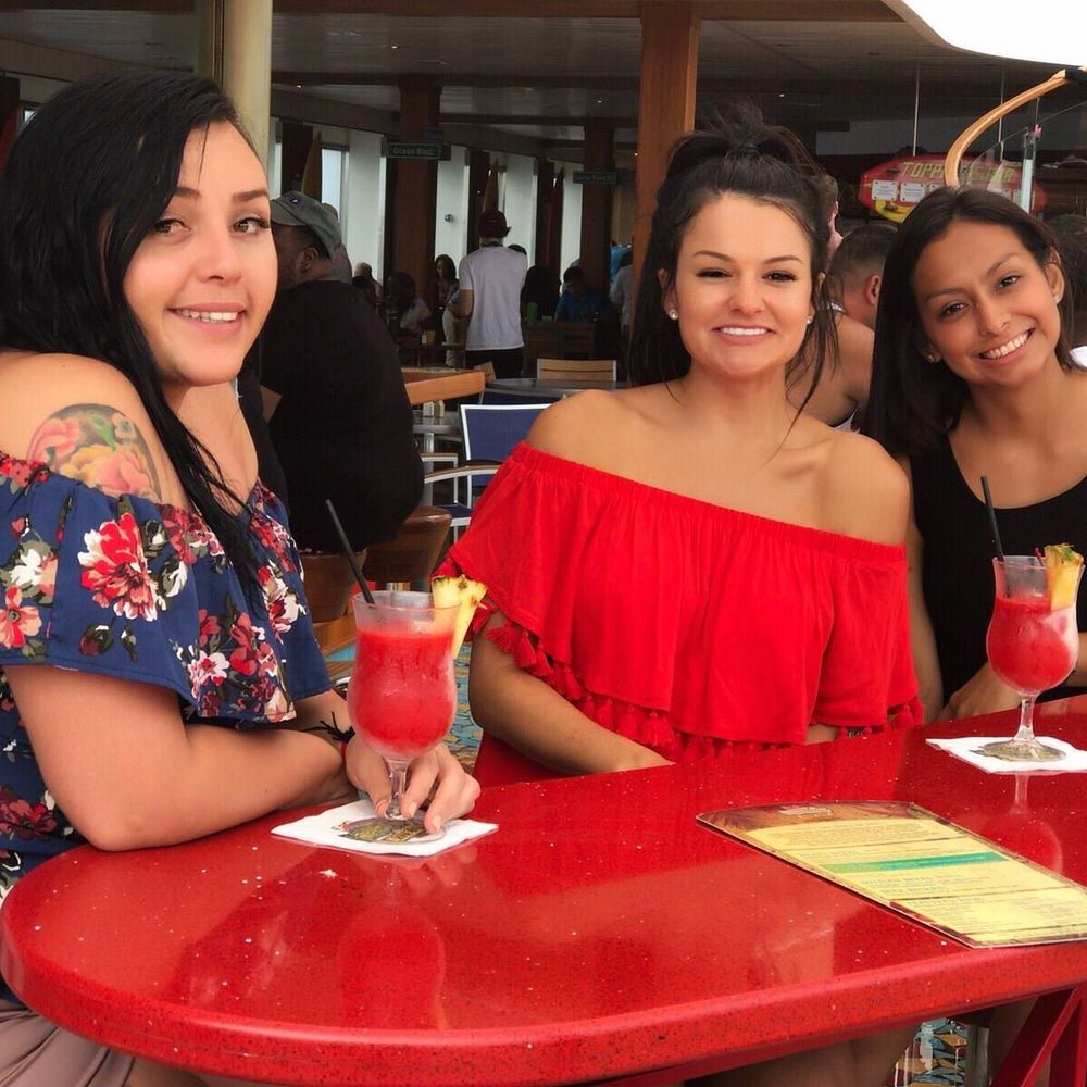 Meet your Posher, Janaè